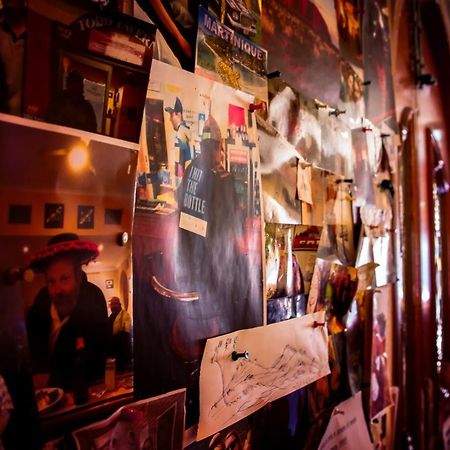 Todd Tavern Vandrarhem Alice Springs Exteriör bild